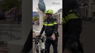 Halt! Dit kan de politie allemaal met een speed pedelec | RTV Oost