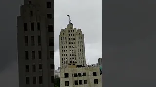 Agora,  manifestações  pacíficas enfrente ao Palácio  Duque  de Caxias RJ, Comando  Militar do leste