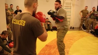 Змагання з боксу між сержантами першої роти полку АЗОВ