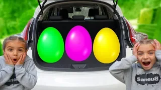 Las ratitas encuentran huevos gigantes de colores aprende ingles para niños for kids