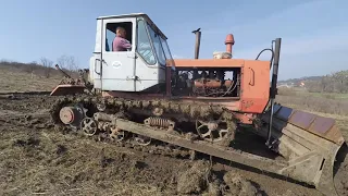 трактор т 150 бульдозер в роботі