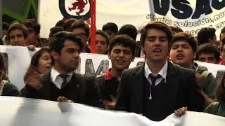 Chilean students protest for free education