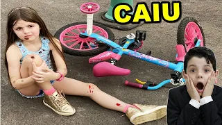 A MINHA IRMÃ HELENA CAIU APRENDENDO ANDAR DE BICICLETA - Piero Start