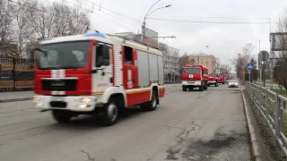 Парад пожарной техники в Барнауле 28 апреля 2019 год.