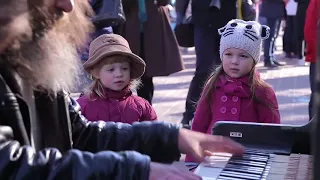 Уличный пианист! Кирилл Костюковский!!!