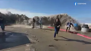 Rogue wave slams into Southern California beachgoers, 9 hospitalized