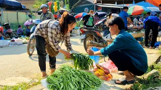 Harvest banana flowers and vegetables to sell at the market, Forest life - Ep 55