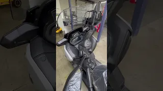 2023 Yamaha x max 300 scooter