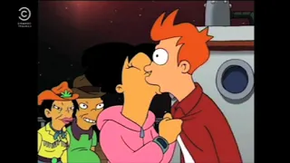 Amy kissing Fry kissing Amy