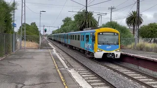 Trains at Spotswood