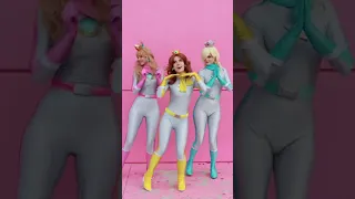Banana shake dance 🍌 - Peach, Daisy, and Rosalina cosplay ✨👑