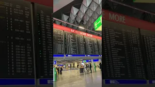 Frankfurt International Airport Terminal 1 Departures Board🛬🛫✈️🇩🇪🇪🇺😃