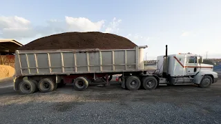 JA AGGREGATES | BARGE LOADING  9000 TONS OF GRAVEL HEADING TO  Bahamas 🇧🇸 ￼| S3•E3