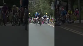 Big Crash! Woman’s Tour Stage 1 #cyclingshorts #shorts #cycling #crash