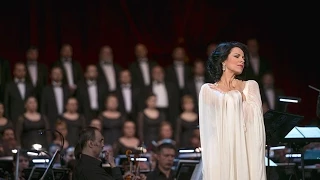 Angela Gheorghiu as Maddalena in Andrea Chénier: La Mamma Morta