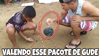 APOSTEI MEU PACOTE DE BOLINHAS DE GUDE CONTRA ESSE MENINO E DEU RUIM 😔😔🤣