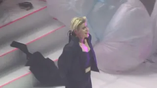 Robyn - Dancing on My Own - Live @ The Anthem: Washington DC 2019