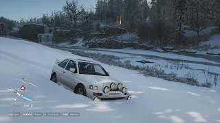 Drifting in the Snow, in Forza Horizon 4 (Gaming Wheel)