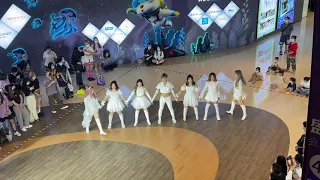 Dreamcatcher-BEcause Kpop Dance Cover in Public in Hangzhou China on August 21, 2021