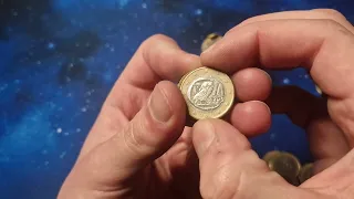 Eine 1€ Münzrolle wird geöffnet! Was verbirgt sich in der Rolle?