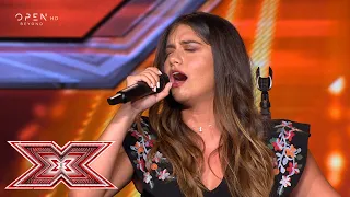 «Εν λευκώ» τραγουδά η Ζωή Μισέλ Μπακίρη | Auditions | X Factor Greece 2019