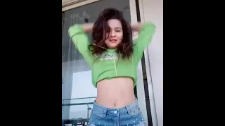 SHAKE THAT THING | GET BUSY [TIKTOK REMIX] | Short dance cover by Avneet Kaur |