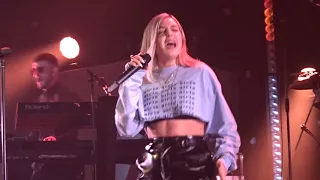 Anne Marie - Cry ( Live in Amsterdam, Netherlands - Speak Your Mind Tour, Melkweg ) 2018