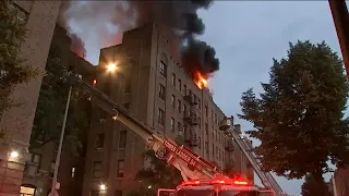 5 hurt, including 1 firefighter, in massive Bronx apartment fire