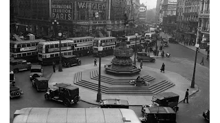 Piccadilly lights switch off