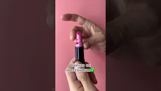 #beautyhacks Плавим помаду зажигалкой😱 Лайфхак с помадой. Как починить помаду? Сломалась помада.