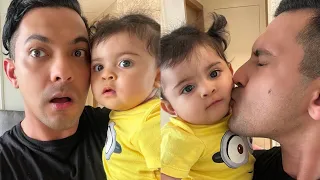 Aditya Narayan Playing With Her Baby Girl // Aditya Narayan Daughter First Pics