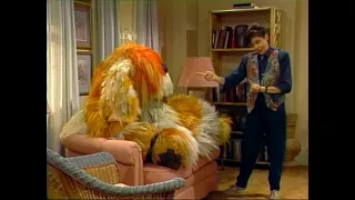 Classic Sesame Street: Trying to Get Barkley Off the Couch (1989)
