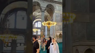 Айя-София — бывший патриарший православный собор, находящийся в историческом центре Стамбула!