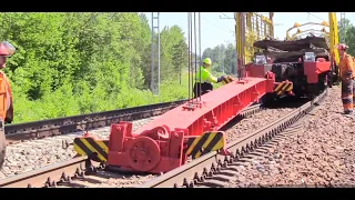 New Rail Line Works Using Modern Technology And Equipment