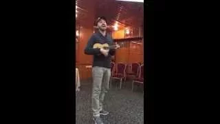 Joshua Aaron singing "Shalom" (Shabbat "lai lai"Song) in Israel