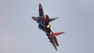 Скоростной пилотаж на МиГ-29 солиста «Стрижей» — Армия 2020, Кубинка