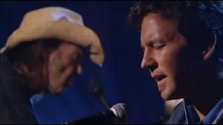 Eddie Vedder & Neil Young – Long Road  (America: A Tribute To Heroes 2001)