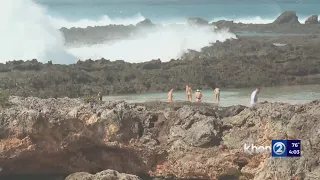 High surf on Oahu's North Shore has homeowners worried and visitors in awe