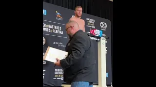 156 for Justin Gaethje at the UFC 291 weigh-ins 👀 #shorts
