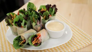 Salad Rolls w/ Spicy Garlicky Creamy Dip - Hot Thai Kitchen!