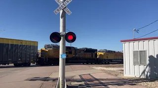 Central Avenue railroad crossing, UP 6202 Manifest, Le Mars, IA