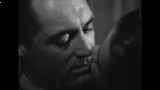 Cary Grant, Ingrid Bergman e Claude Rains "Il bacio" - Notorious: L'amante perduta, 1946