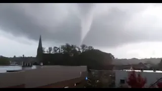 Emmerich - Tornado fegt über Elten hinweg