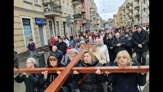 Droga Krzyżowa ulicami parafii 31.03.2023