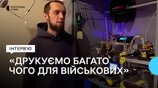 Як волонтер з Білопілля сам змайстрував п’ять 3Д принтерів, щоб допомогти ЗСУ