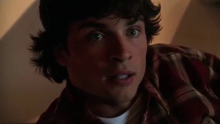 Smallville S4E4  - Clark (Tom Welling) saves Jason (Jensen Ackles) (UNCONSCIOUS, KNOCKOUT)