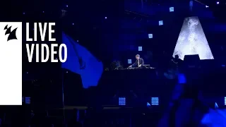 Armin van Buuren & Avian Grays feat. Jordan Shaw - Something Real [Live at UMF Miami 2019]]