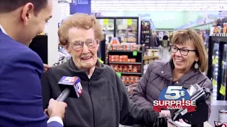 Surprise Squad: Grocery shoppers surprised with random act of kindness