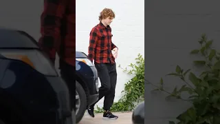 Evan Peters paparazzi #evanpeters #paparazzi #shorts