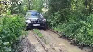 BMW X5 по грязи (off road)